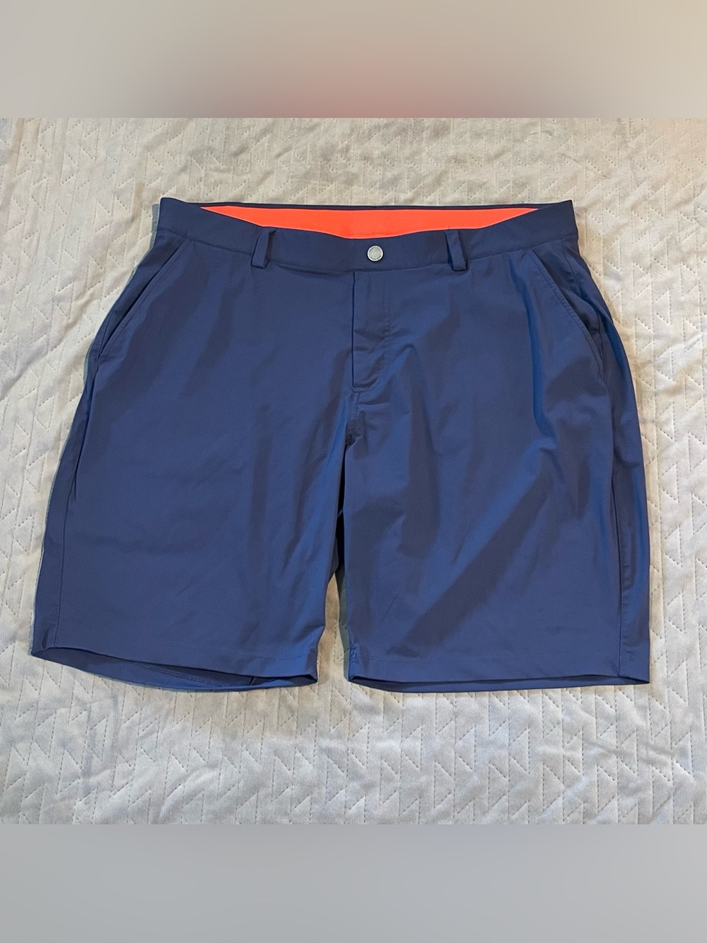 Redvanly shorts mens XL pre-owned condition